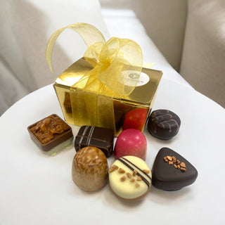 125 gram bonbons in luxe gouden bonbondoosje